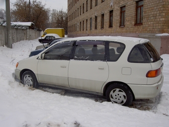 1999 Toyota Ipsum