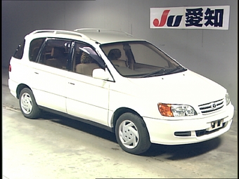 1999 Toyota Ipsum