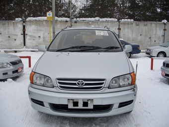 1999 Toyota Ipsum