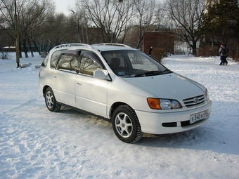 1999 Toyota Ipsum