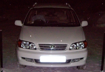 Toyota Ipsum