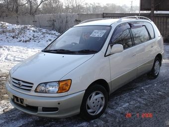 1999 Toyota Ipsum