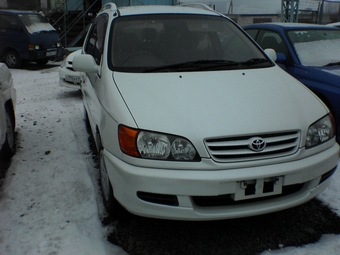 1999 Toyota Ipsum