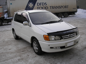 1999 Toyota Ipsum