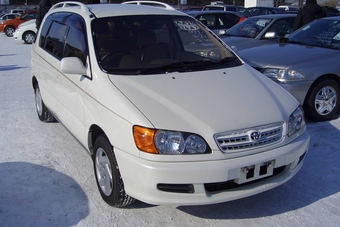 1999 Toyota Ipsum