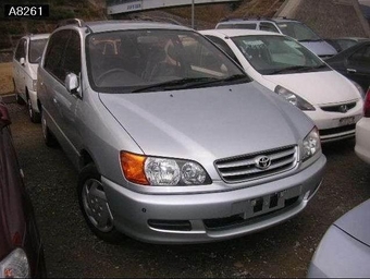 1999 Toyota Ipsum