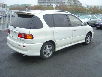 Toyota Ipsum