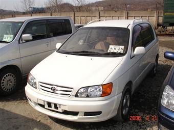 1999 Toyota Ipsum