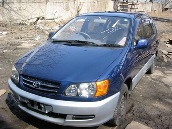 1999 Toyota Ipsum