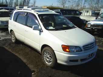 1999 Toyota Ipsum