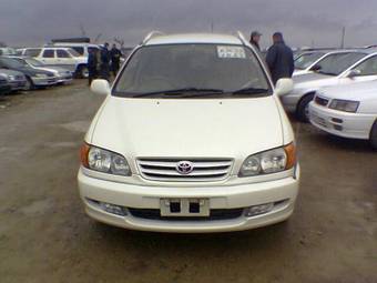 1999 Toyota Ipsum