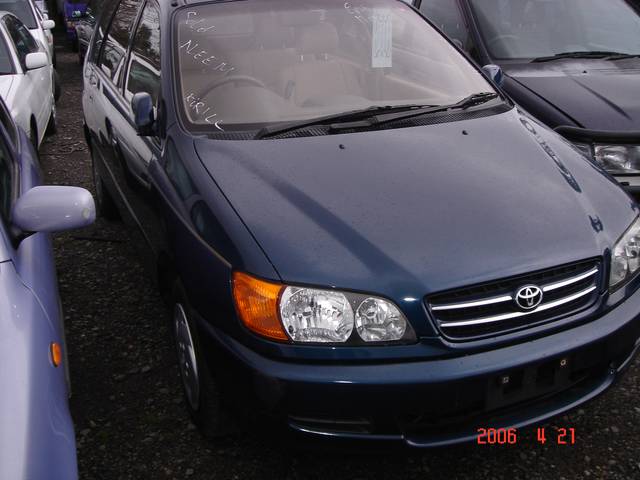 1999 Toyota Ipsum