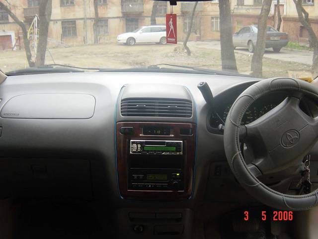 1999 Toyota Ipsum