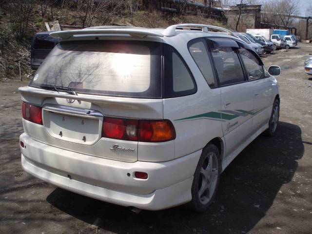1999 Toyota Ipsum