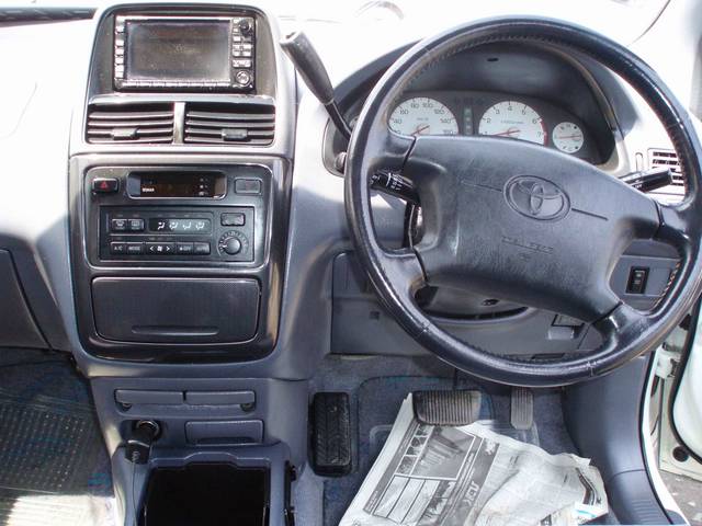 1999 Toyota Ipsum