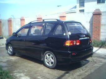 1999 Toyota Ipsum