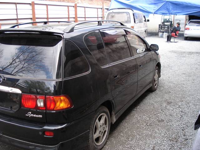 1999 Toyota Ipsum