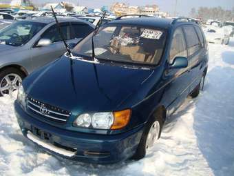 1999 Toyota Ipsum