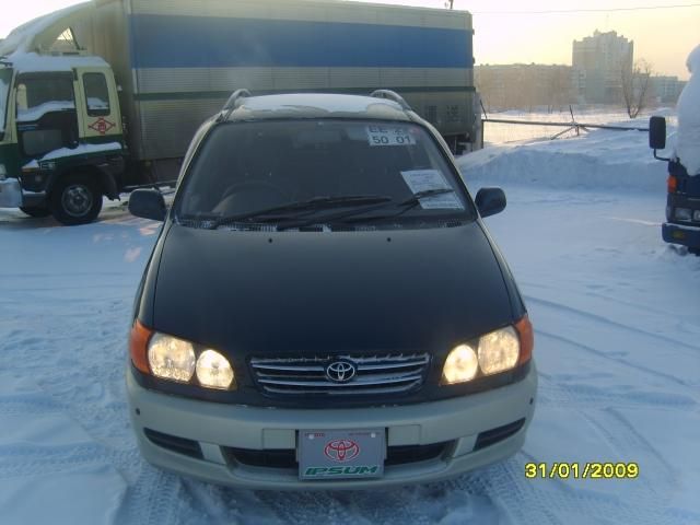 1999 Toyota Ipsum