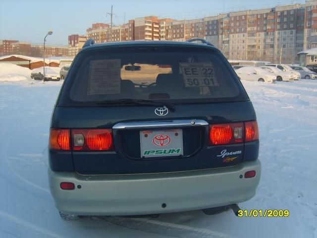 1999 Toyota Ipsum