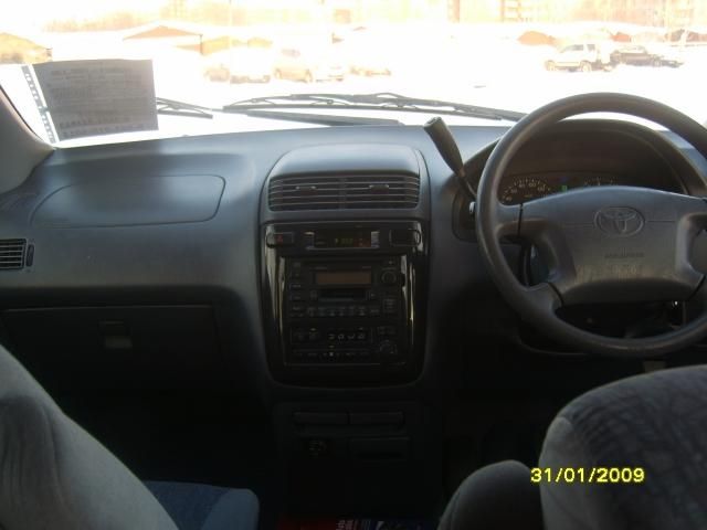 1999 Toyota Ipsum