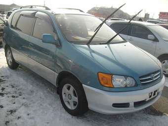 1999 Toyota Ipsum