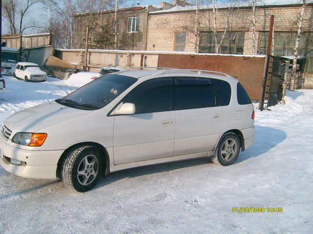 1999 Toyota Ipsum