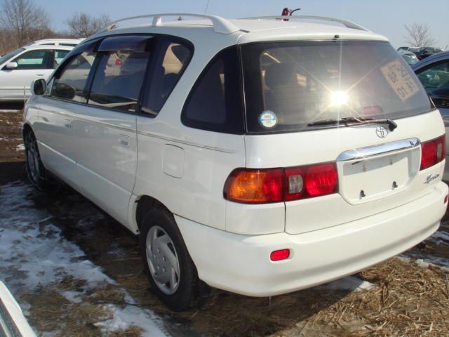 1999 Toyota Ipsum