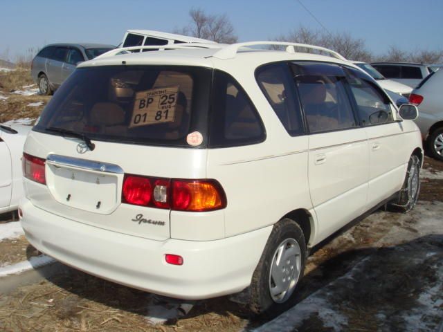 1999 Toyota Ipsum