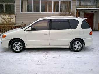 1999 Toyota Ipsum