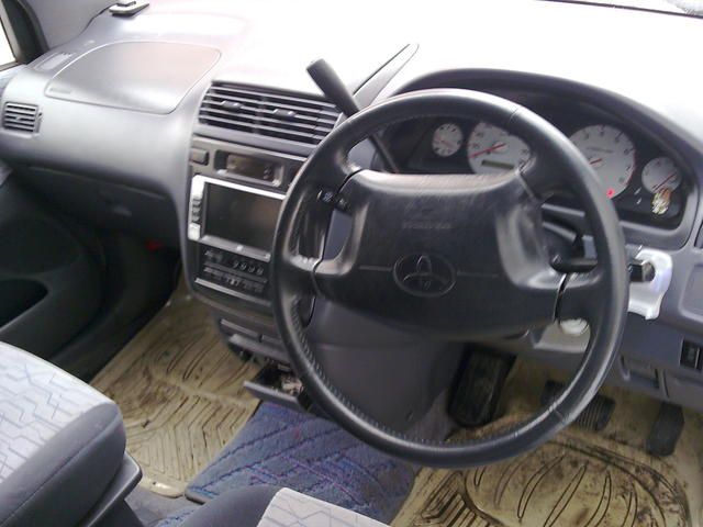 1999 Toyota Ipsum