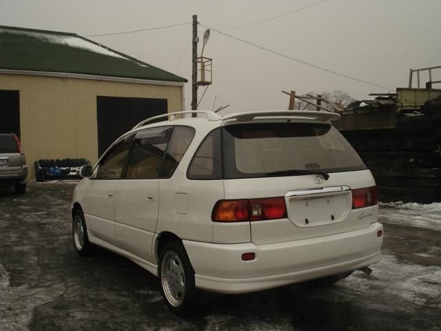 1999 Toyota Ipsum
