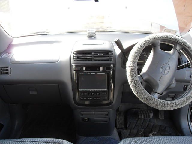 1999 Toyota Ipsum