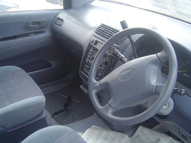 1999 Toyota Ipsum