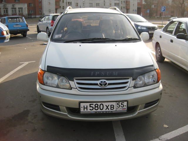 1999 Toyota Ipsum