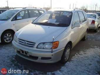 1999 Toyota Ipsum