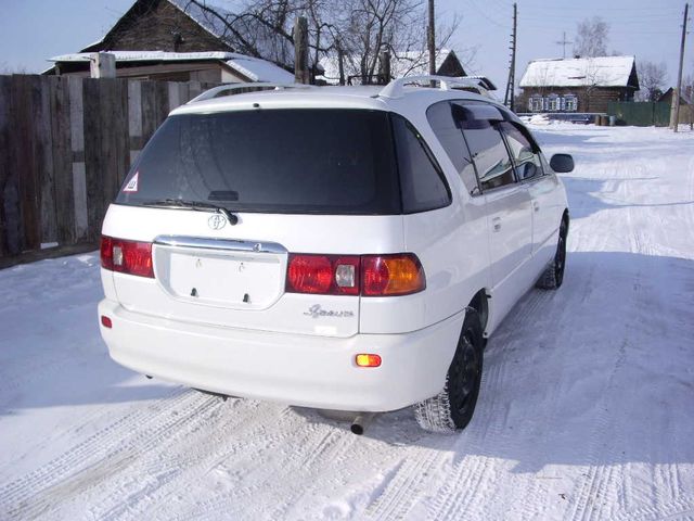 1999 Toyota Ipsum