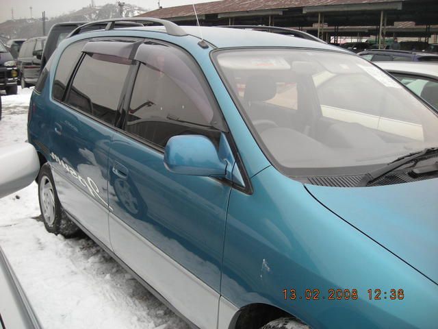 1999 Toyota Ipsum