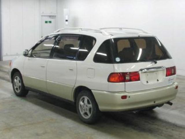 1999 Toyota Ipsum