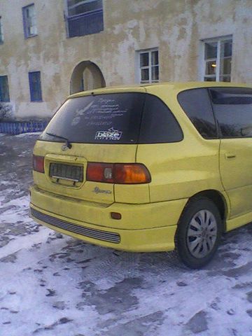 1999 Toyota Ipsum