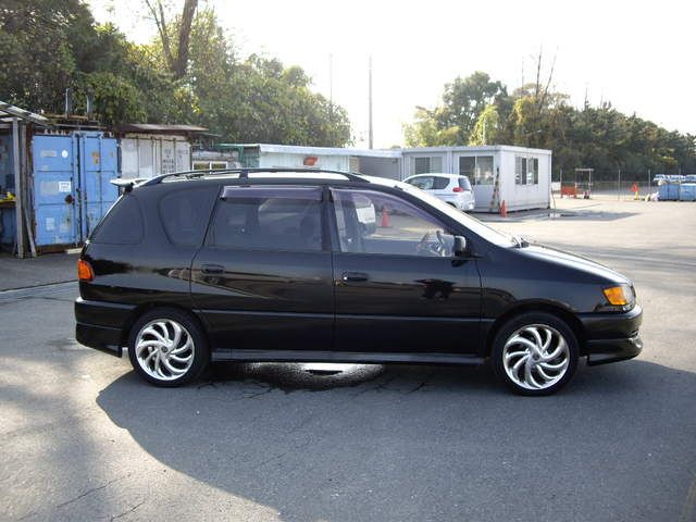 1999 Toyota Ipsum