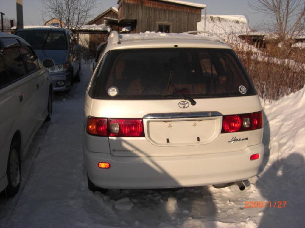 1999 Toyota Ipsum