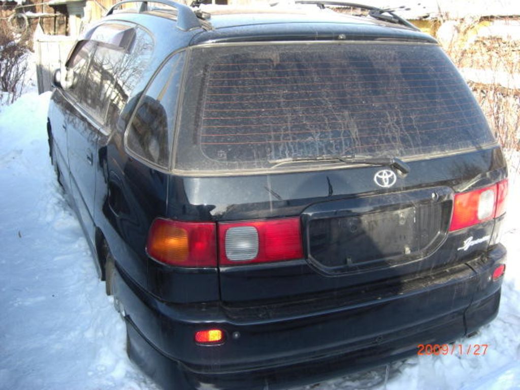 1999 Toyota Ipsum