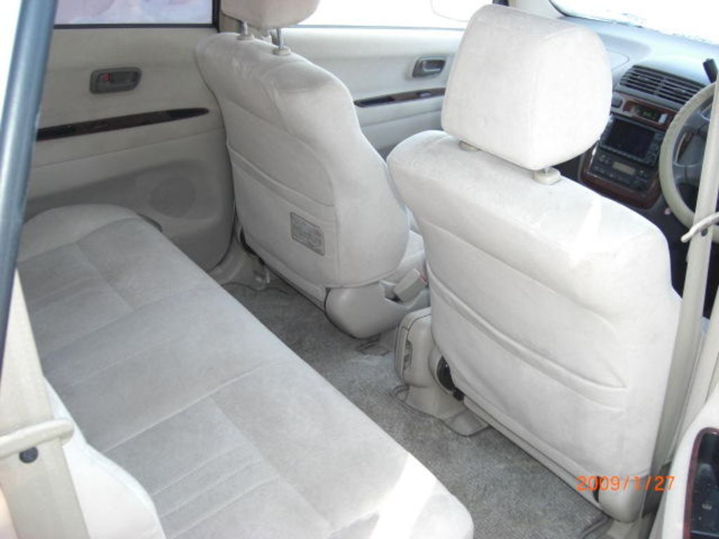 1999 Toyota Ipsum