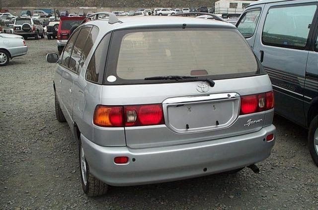 1999 Toyota Ipsum