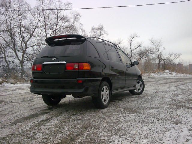 1999 Toyota Ipsum