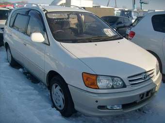 1999 Toyota Ipsum