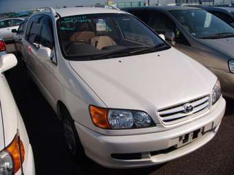 1999 Toyota Ipsum