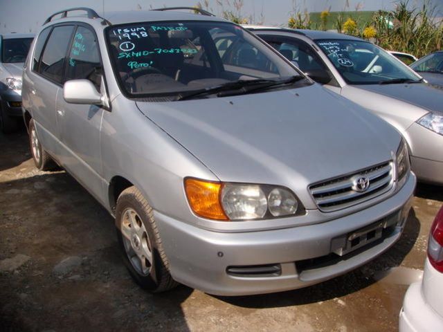 1999 Toyota Ipsum