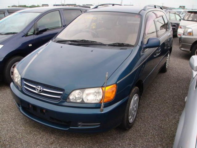 1999 Toyota Ipsum